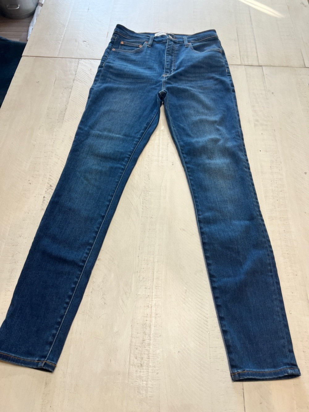 Aritzia Denim Forum Women’s Lola High Rise Skinny 29/30